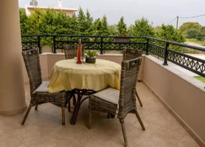 Villa Nostra- Cars Included *