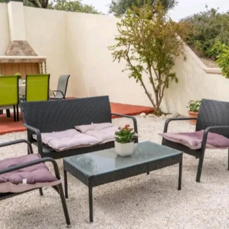 Villa Nostra- Cars Included