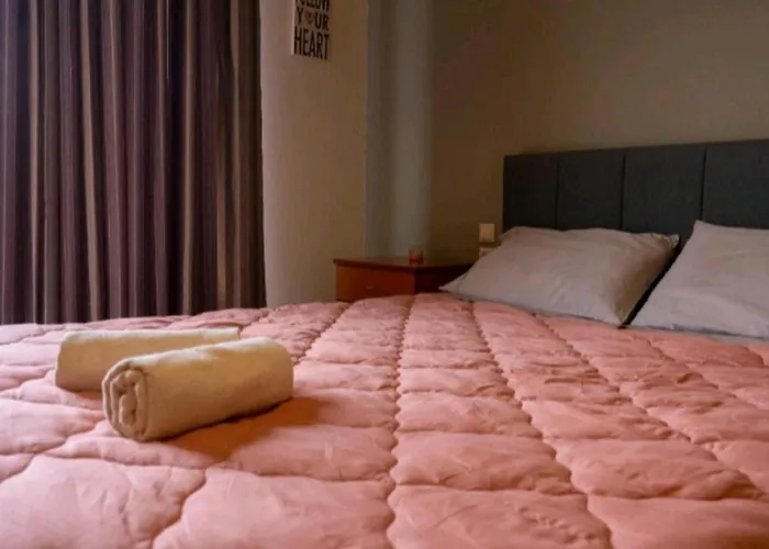 Villa Nostra- Cars Included *