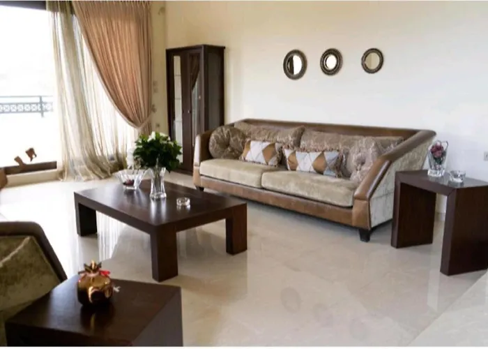 Nostra- Cars Included ヴィラ Soroni