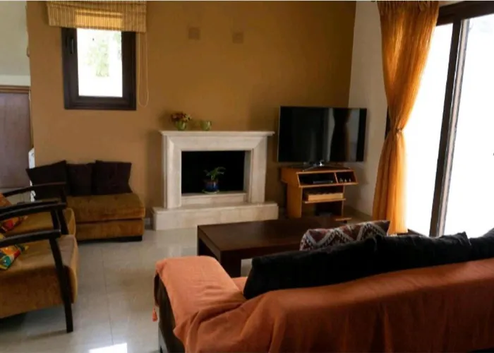 Nostra- Cars Included Soroni