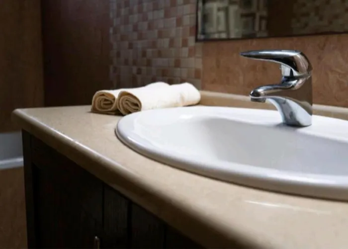 Villa Nostra- Cars Included Soroni