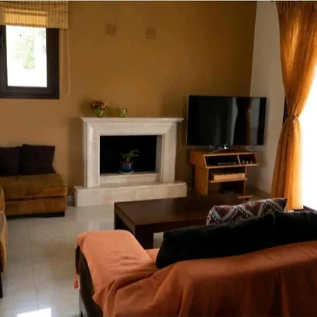 Nostra- Cars Included Soroni